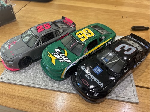 Nascar damaged joblot - 1/24,