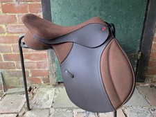 New 18” Brown Thorowgood T4 Cob Saddle