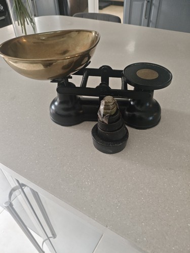 Old fashioned weighing scales - fashioned,