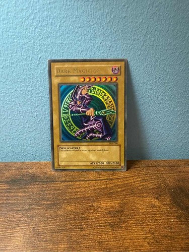 Dark magician - yu-gi-oh!,