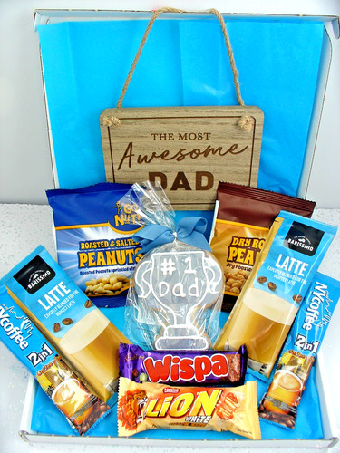Dads letterbox gift - letterbox, hamper
