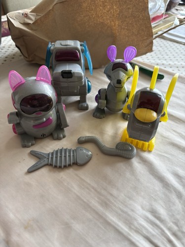 Tekno robotic pets - robotic,