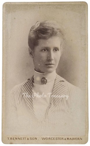 Cdv pretty lady - pretty, horseshoe