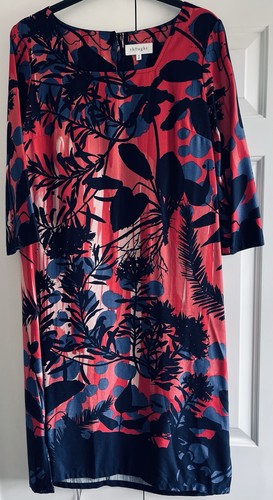 Striking knee length dress - knee,