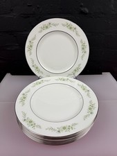 8 x Wedgwood Westbury Dinner Plates 10.75" Wide Set