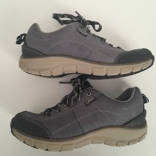 Clarks Women's Grey Outdoor Wave Walk Goretex Walking Shoe UK Size 3