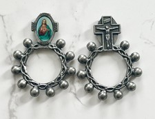 Finger Rosary Ring Sacred Heart Jesus Pewter Metal Enamel Image Crucifix on Back