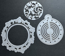 Tonic Studios  Dies -  Christmas  Wreath Bauble