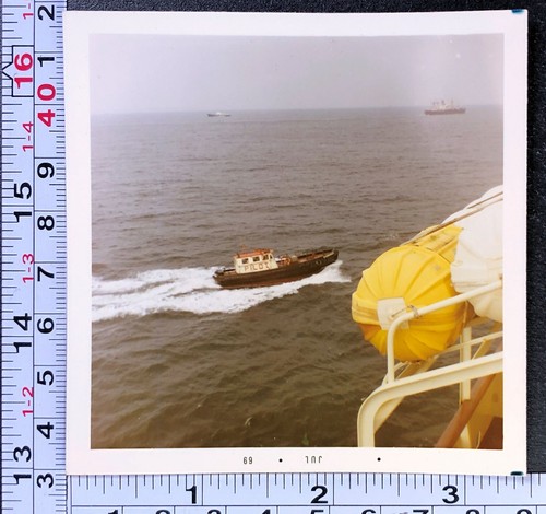 1969 pilot boat guiding cruise - guiding,