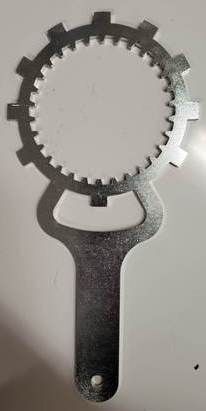 Clutch removal holding - clutch,