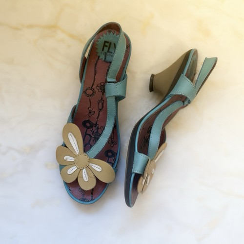 Fly london leather flower - london,