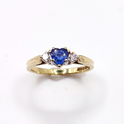 9ct gold heart sapphire - 9ct,