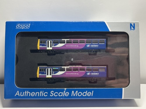 Dapol class 142 pacer dmu - 142,