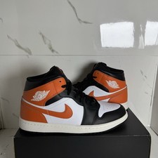 Nike Air Jordan 1 Mid Black