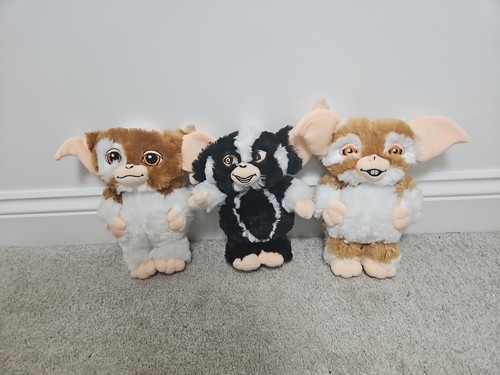 Three gremlins plush - three,