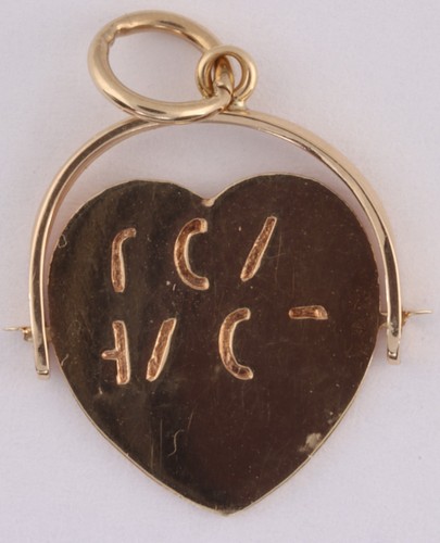 Vintage 9ct gold heart shaped