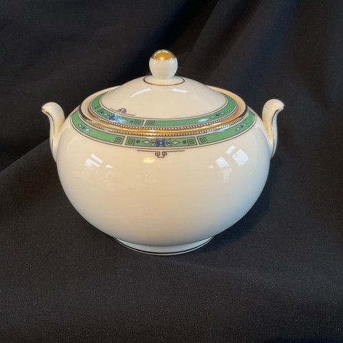 Wedgwood jade sugar - wedgwood, bowl