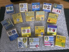 18 Leeds United FC SC LUFC Mixed Match Pin Badge Elland Road Utd Whites Bremner 