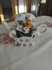 Rare Portmeirion Botanic Garden Armchair Teapot Teddy Having Tea Finial
