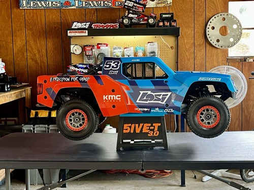 Custom stand for losi - rc,