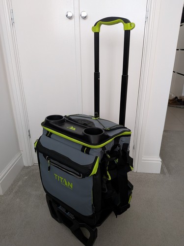Titan can rolling cooler - titan,
