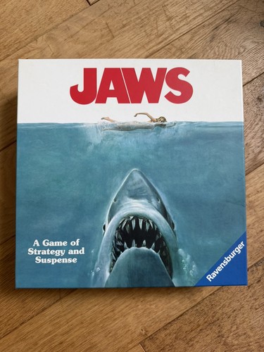 Ravensburger jaws board game - board,