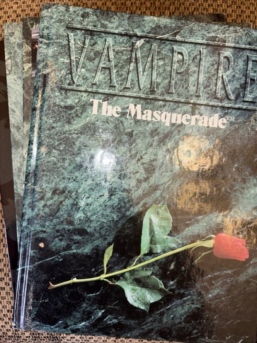 Vtg vampire masquerade - vtg:,