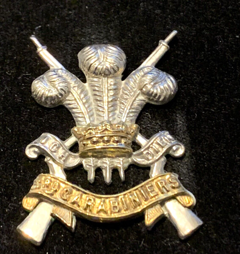 3rd carabiniers cap badge - 3rd,