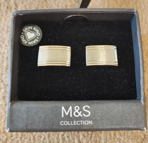 Pair boxed marks - pair,