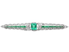 10ct emerald and 28ct - emerald,