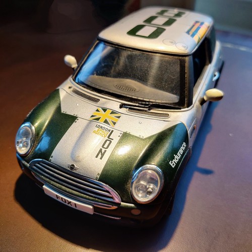 Foxtons die cast mini - foxtons,