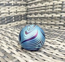 c1988 IRIDESCENT OKRA HEART