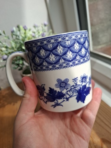 Spode geranium mug blue - geranium,