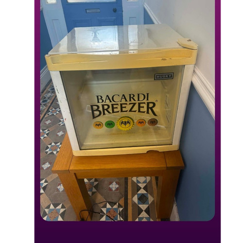 Husky bacardi breezer branded - bacardi,