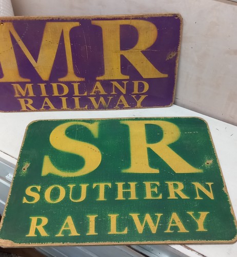 Midland signs station - midland, sr