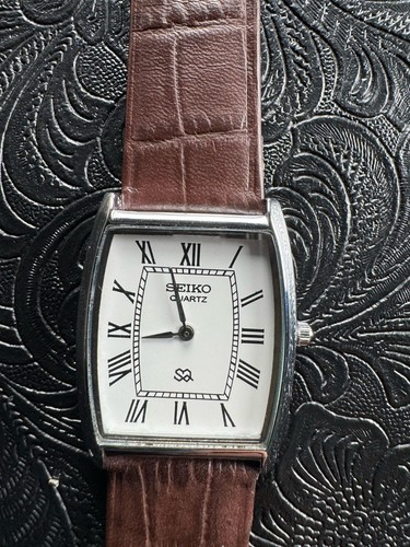 White dial vintage seiko - vintage,