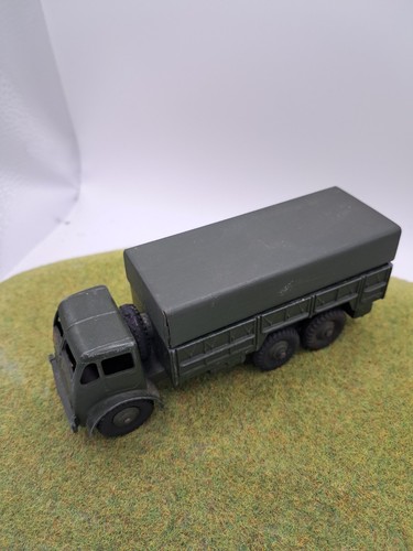 Dinky toys ton army truck - 10,