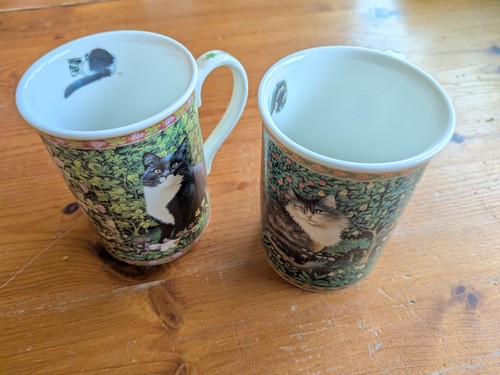 Pair lesleys cats bone - pair, of