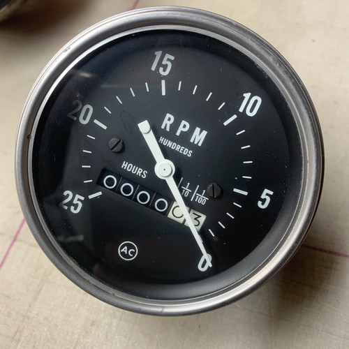 Rpm hour tachometer 2500 - tachometer,