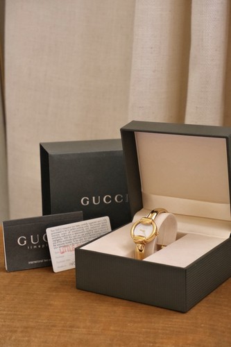 Vintage 90s gucci 1400l - gucci, gold