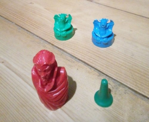 Waddingtons dracula board - waddingtons, game
