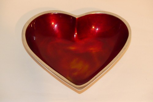 Metal heart shaped red - , &