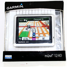 GARMIN NUVI 1240 SATNAV &
