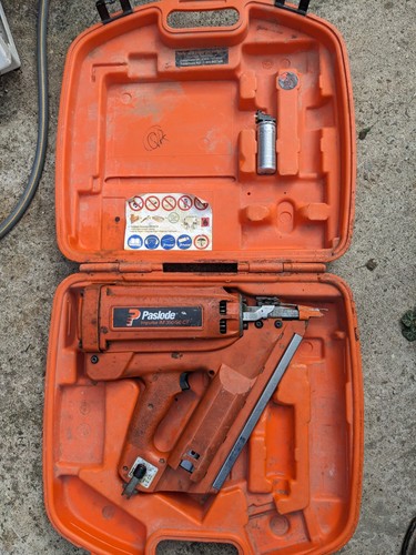 Paslode first fix nail - fix, gun