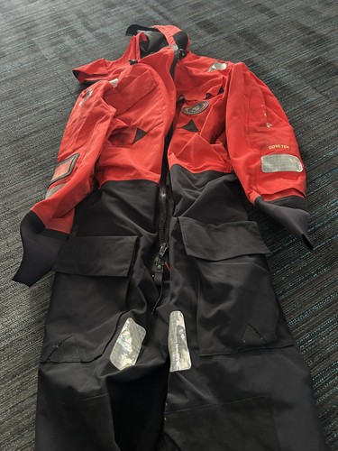Ursuit transfer suit - , /