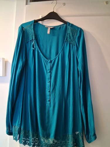 Pepperberry women top - top, new