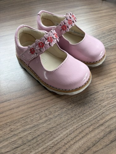 Clarks pink girls shoes size