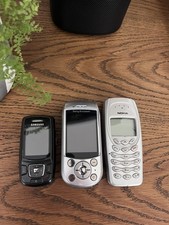 3 x Vintage Retro Mobile