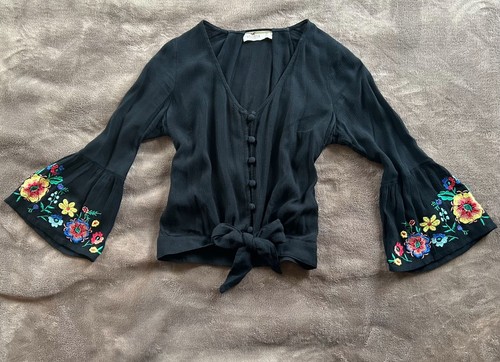 Hollister floral flowy sleeve - hollister,