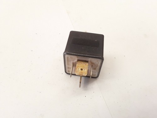 Audi b4 black relay - audi, b3